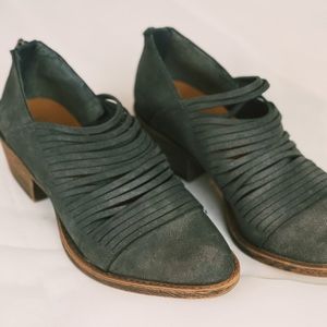 Coconuts by Matisse Booties-Slate- Sz. 6